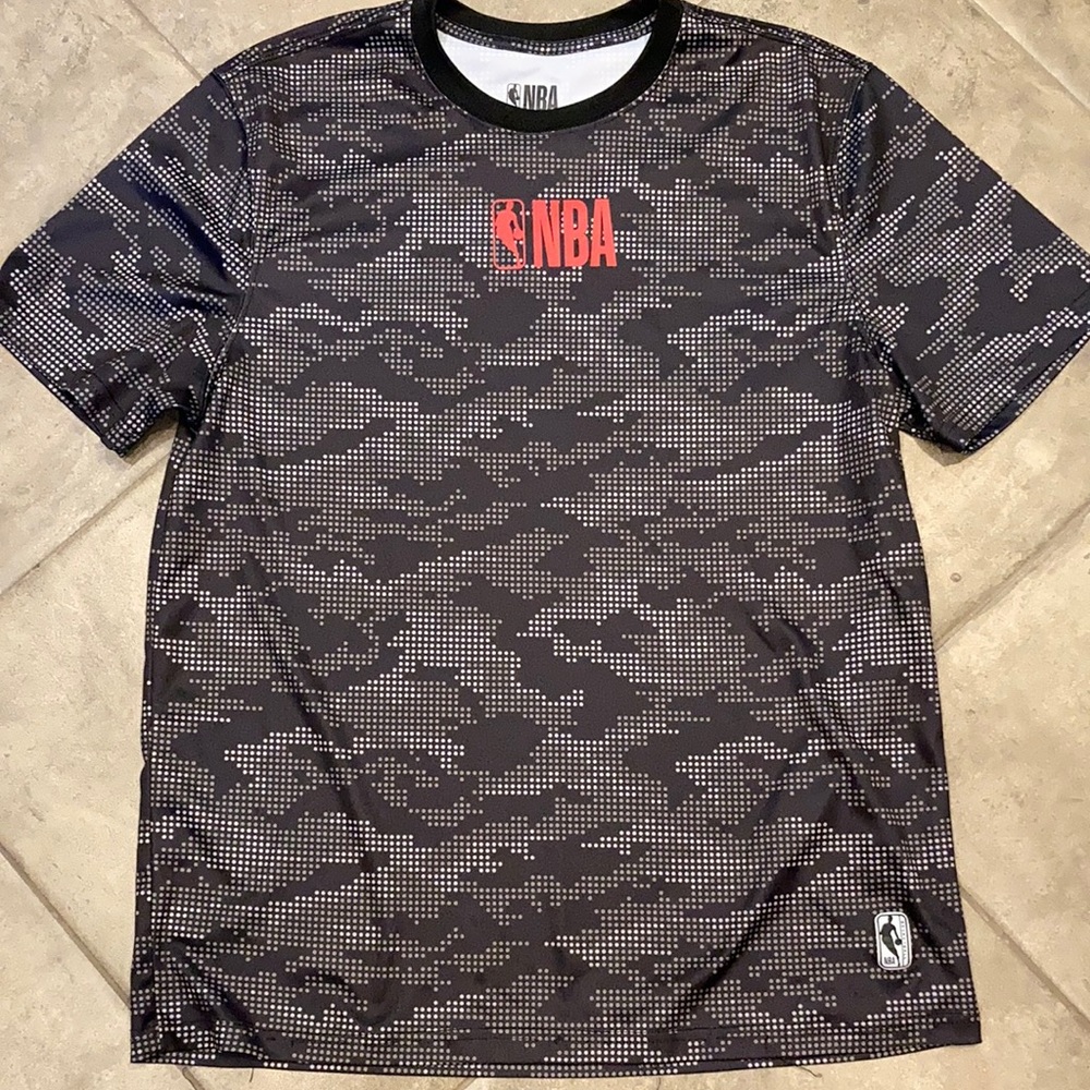 Men’s NBA short sleeve shirt